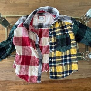 AE flannel crop top